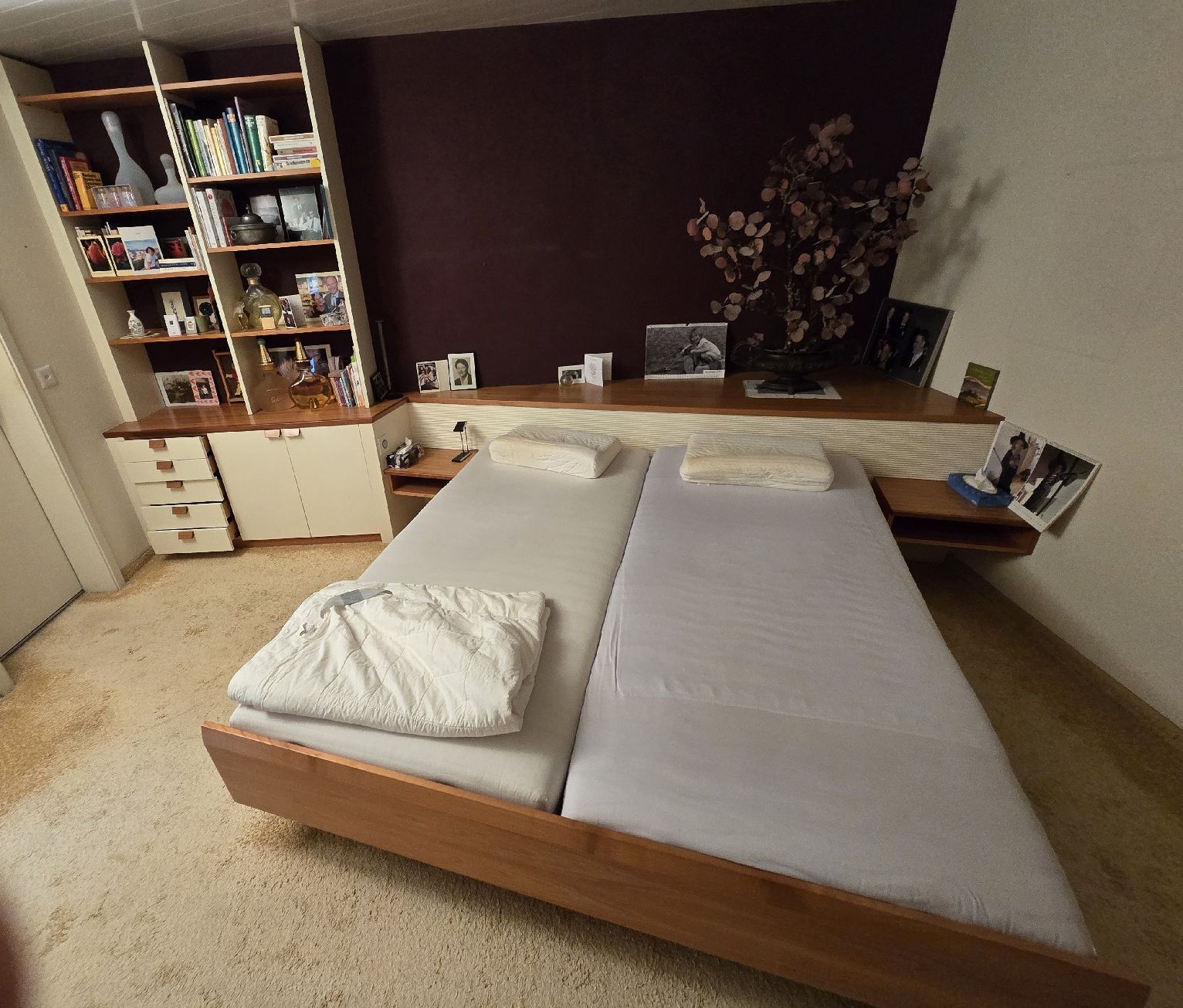 Lits: Schlafzimmer mit Schrank – D'occasion à Steinen par Stud2