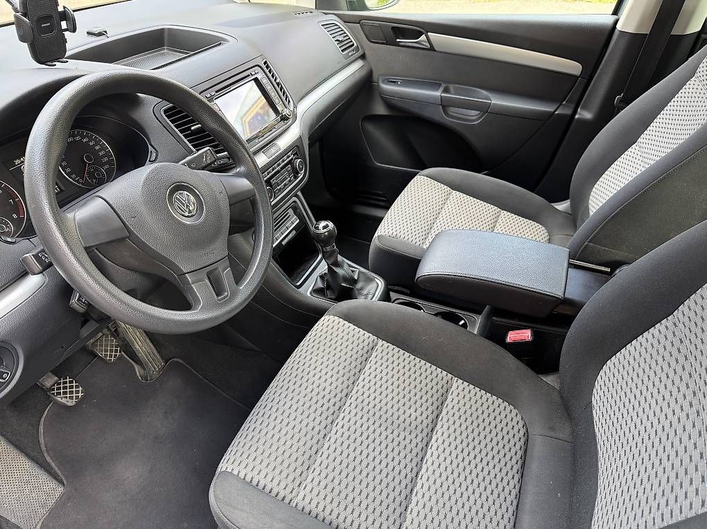 VW Automobili: VW Sharan – Usato da Leysin venduto da sergiovoyage 1