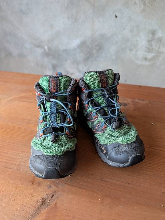 Scarpe per ragazzi: La Sportiva Wanderschuhe Gr. 28 – Usato da Bigenthal venduto da hei_qsh8 1