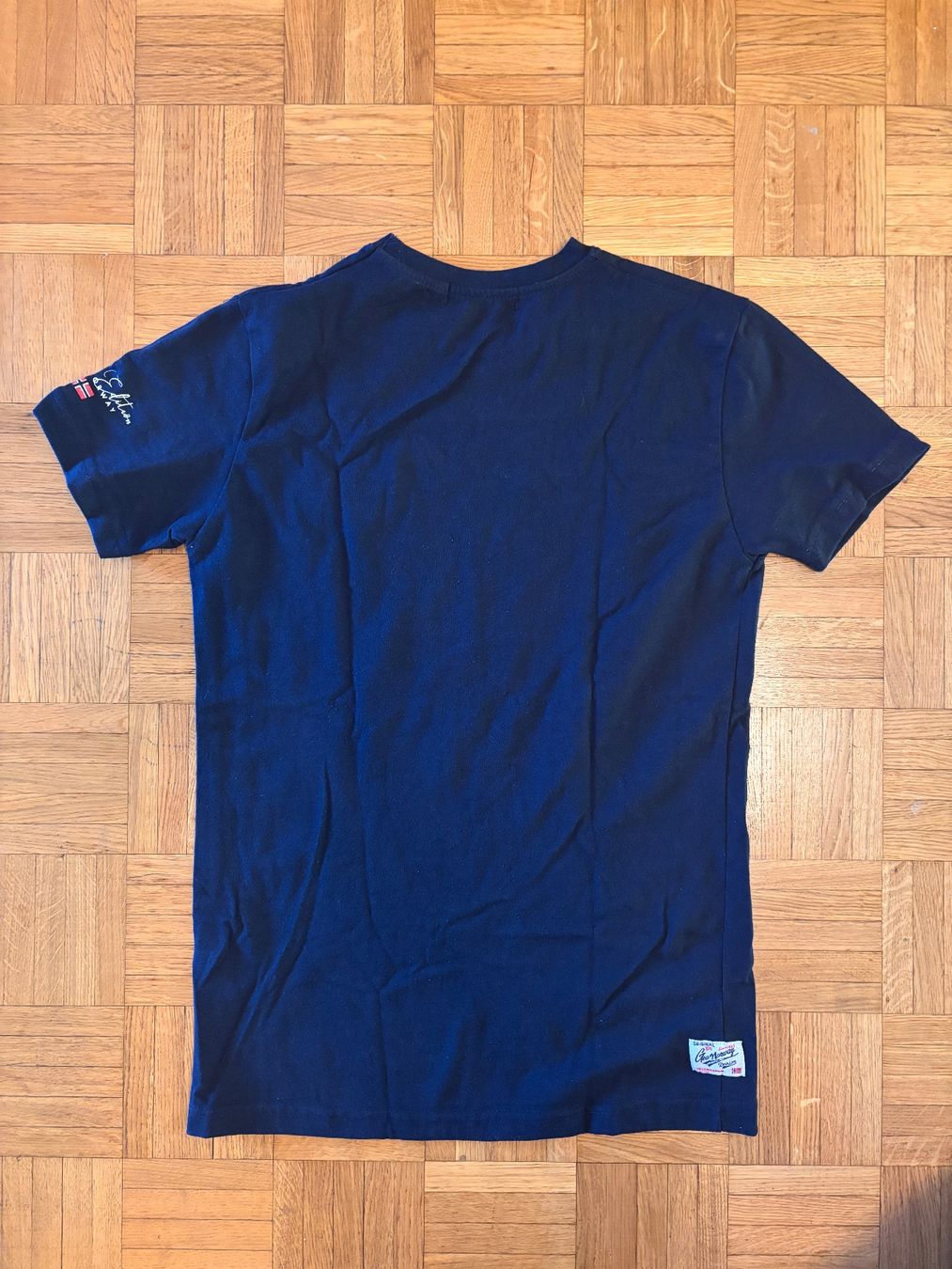 T-Shirts: T-shirt Geographical Norway - Taille S – Gebraucht aus Meyrin von Moose07 2