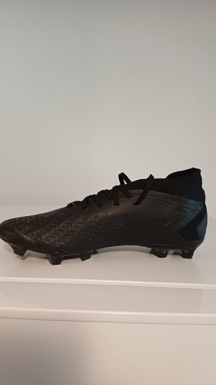 Adidas Herrenschuhe: Chaussures de foot Adidas Predator, taille 41.5 – Neu (gemäss Beschreibung) aus Bex von Sakito 4