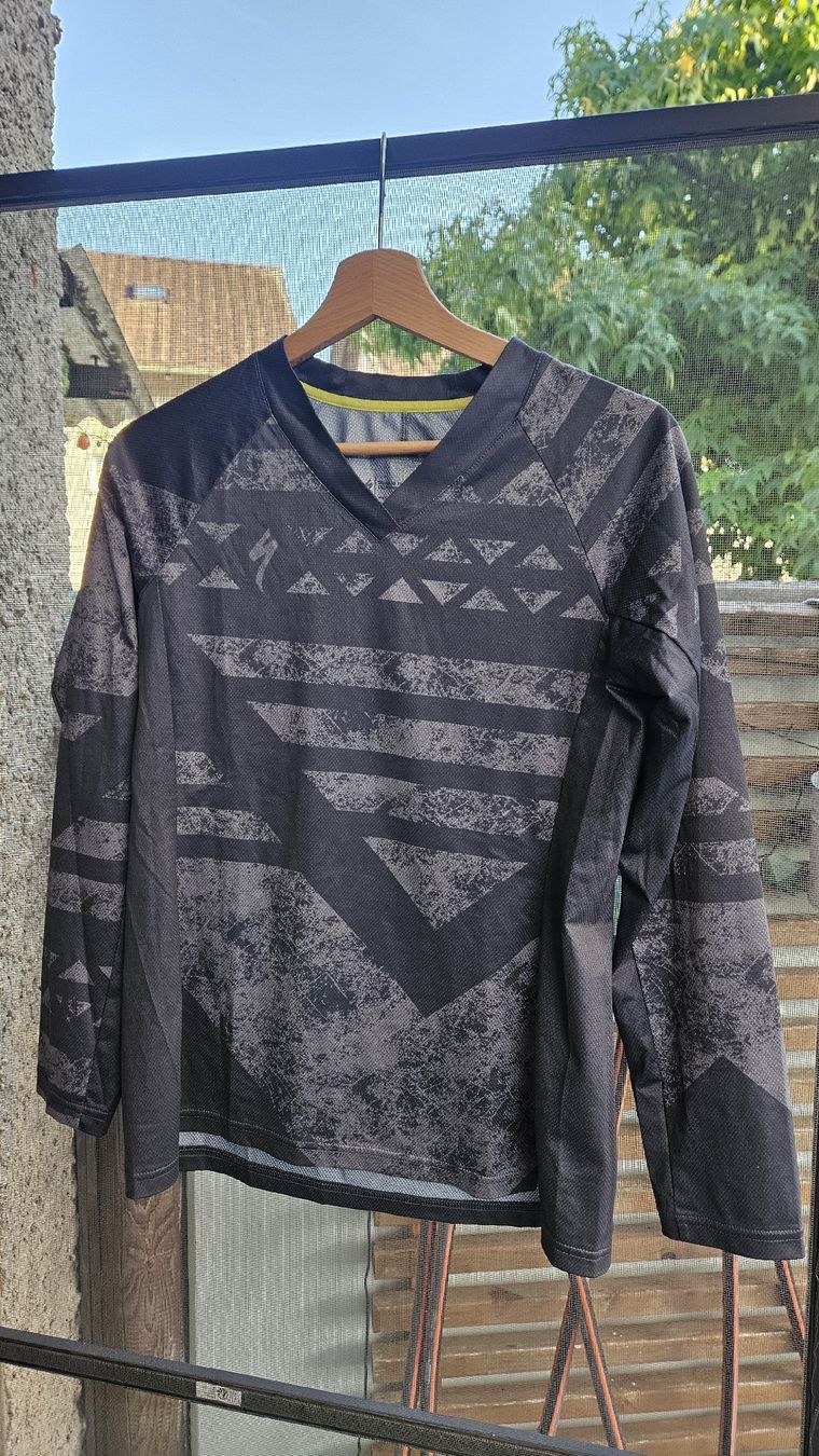 Specialized T-Shirts: Damen-Bikeshirt Specialized – Gebraucht aus Wichtrach von Hofi05101981