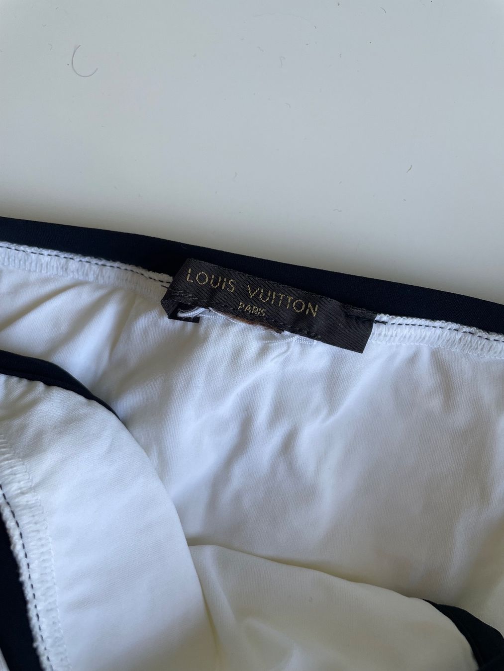 Louis Vuitton Costumi da bagno & Bikini: Louis Vuitton Bikini – Nuovo (secondo la descrizione) da Winterthur venduto da 19.19 3