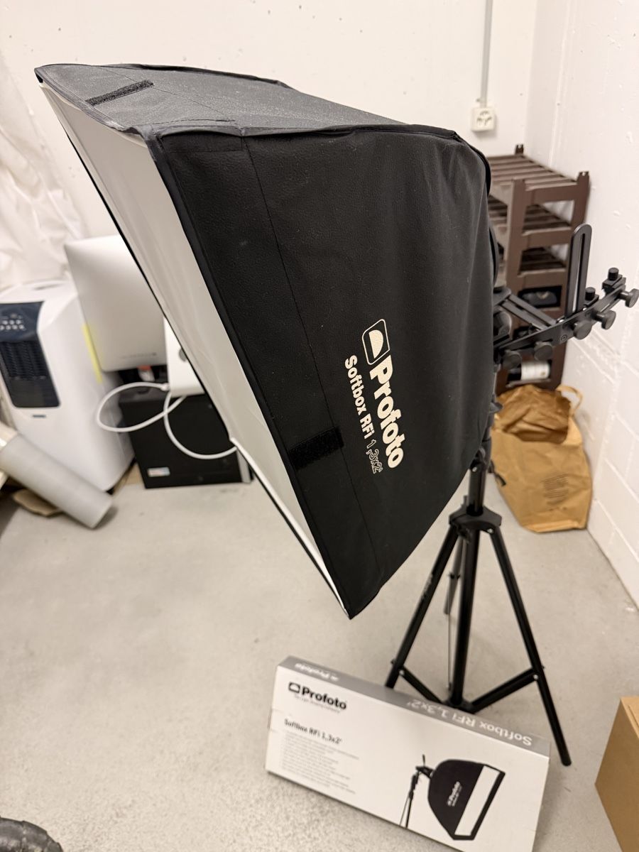 Profoto Flash: Profoto softbox inkl Ständer  – Usato da Neerach venduto da Mark2007 1