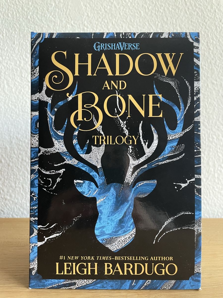 Livres: Shadow and Bone Trilogie – D'occasion à Zug par job_pbw9 1