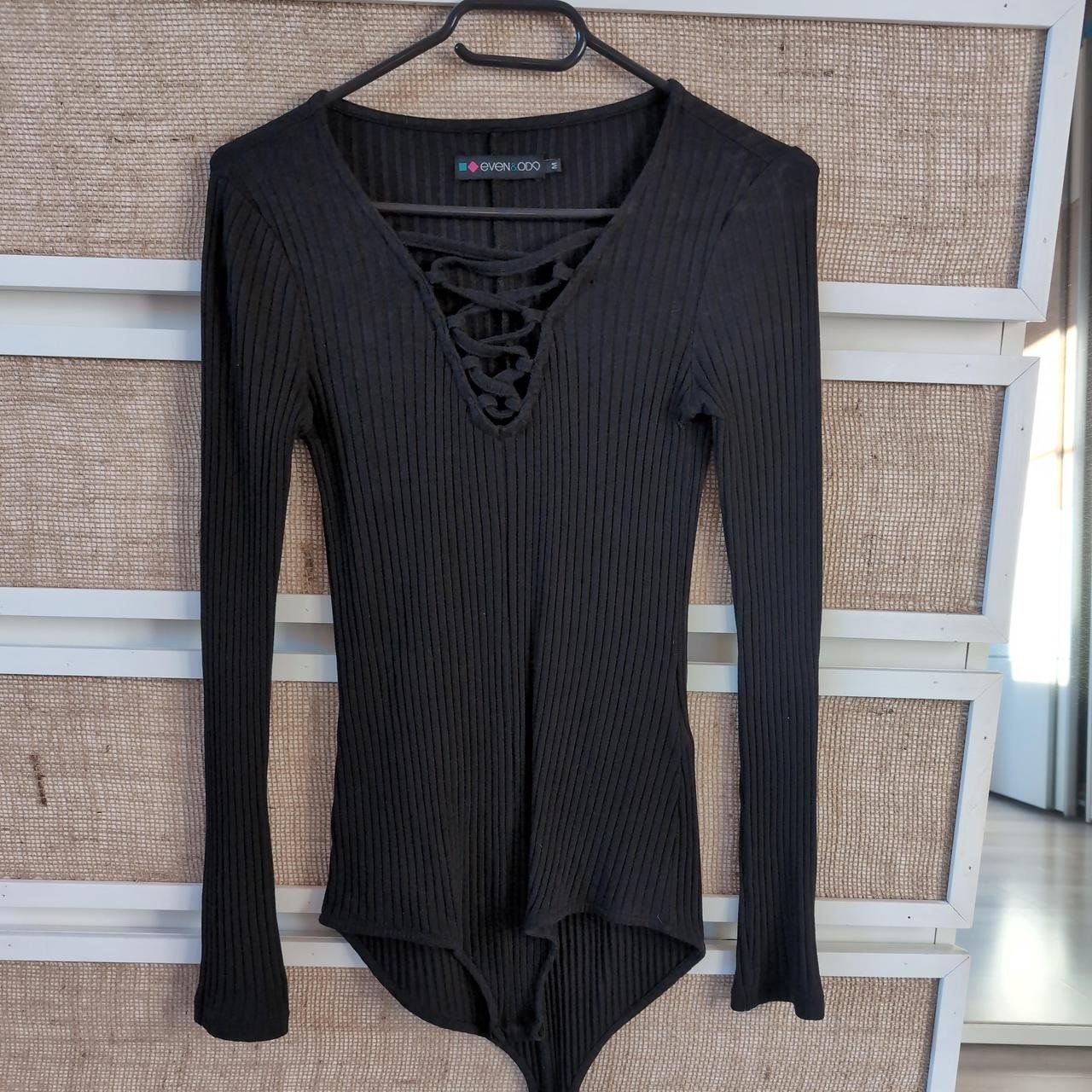 Tops: Even&Odd Gerippter Body mit Ausschnitt – Gebraucht aus Ringgenberg BE von Vinyl.Love
