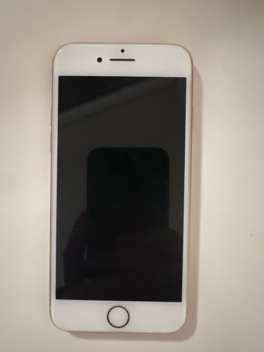 Apple Handys / Smartphones: iPhone 8 - Gold - 64GB - Excellent Condition! – Neu (gemäss Beschreibung) aus Genève von iri_ysd7