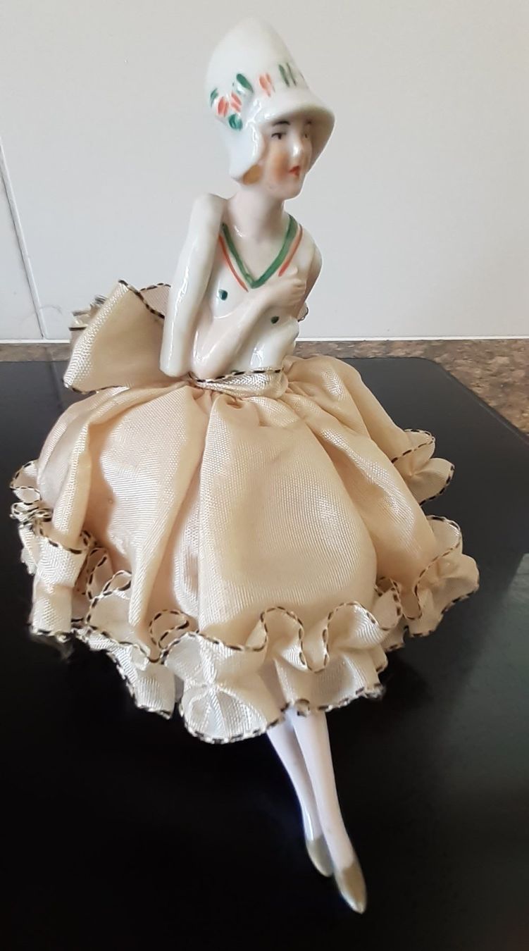 Figuren: Teepuppe antik – Gebraucht aus Mörschwil von antiksalon 1