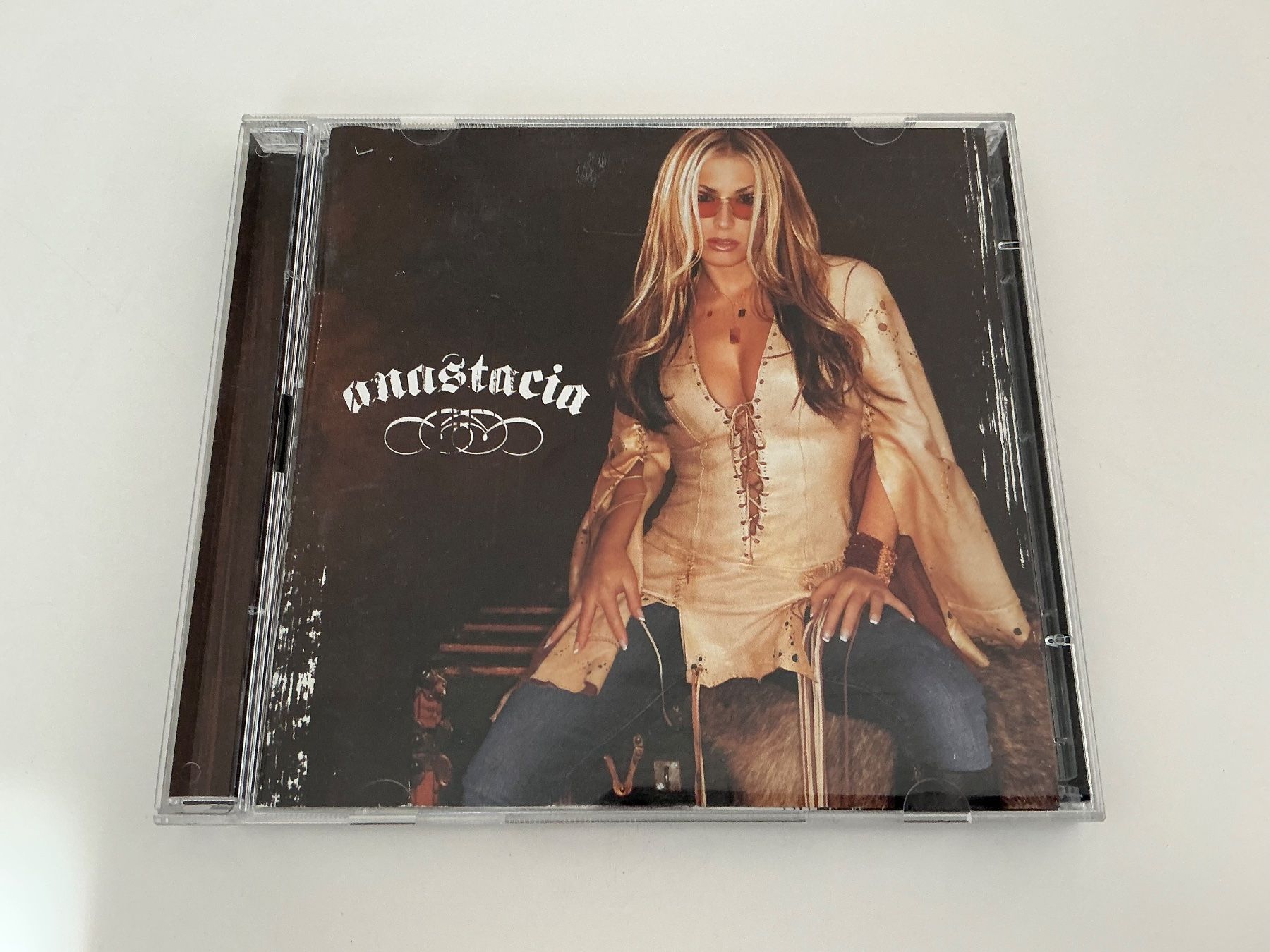 CDs: Anastacia / anastacia / 1 CD + 1 DVD / 2004 – Gebraucht aus Dübendorf von Shreck