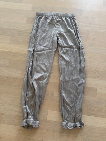 Intimissimi Oyama Satinhose – Beige – Grösse M