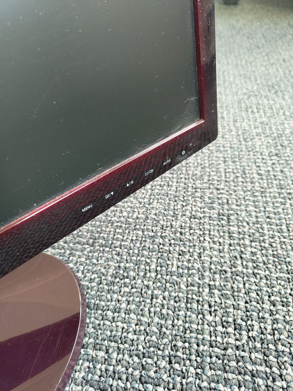 Samsung Monitor: Samsung Monitor 24" – Usato da Glattbrugg venduto da kommpass_gmbh 1