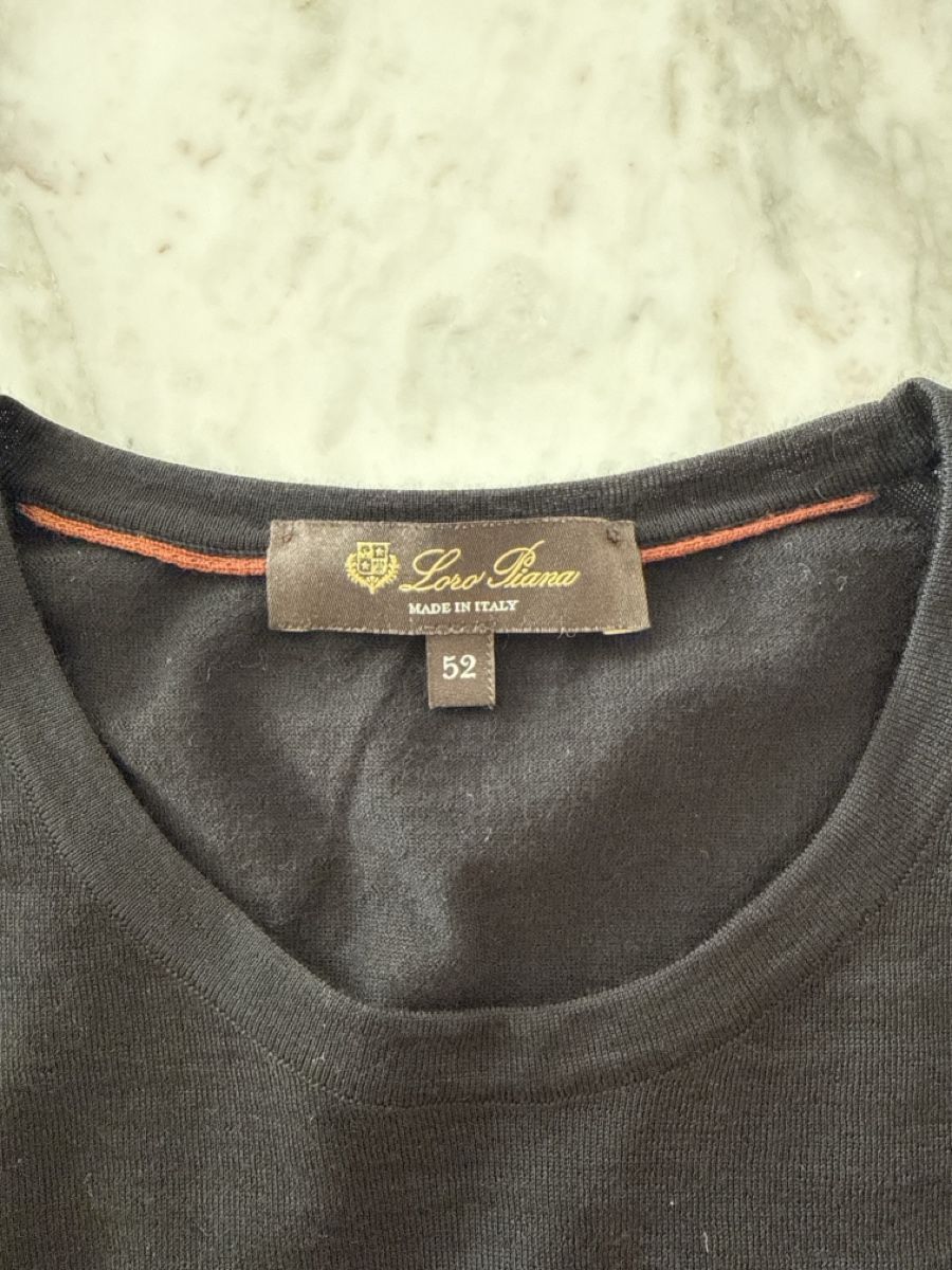 Loro Piana Maglioni & Felpe: Loro Piana Black roundneck wish wool 52 – Nuovo (secondo la descrizione) da Bissone venduto da luxuryitems 2