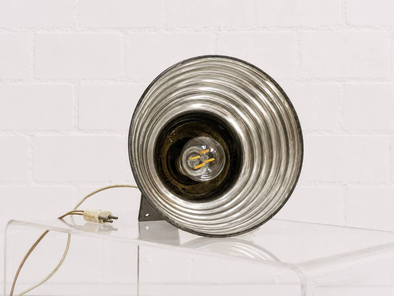 Lampade: Industrieller Wand- oder Deckenstrahler – Usato da Zürich venduto da LeMoege 3