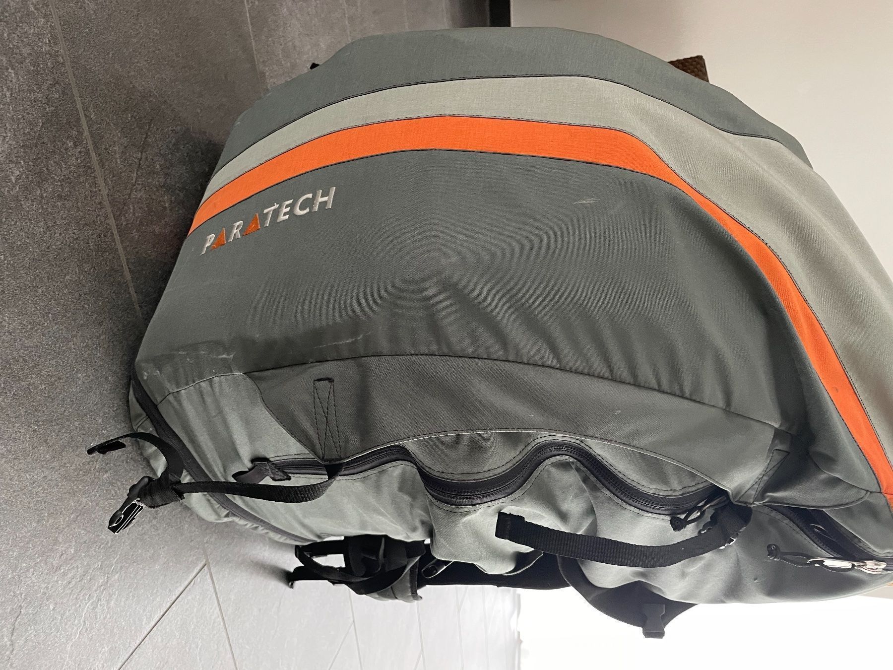 Sport dell'aria & Aquiloni: Gurtzeug PARATECH – Usato da Langwiesen venduto da molegra 3