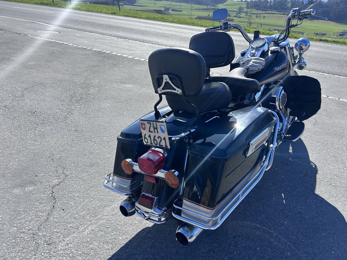 Harley-Davidson Touring: Harley Davidson – Usato da Wald ZH venduto da Landgraf 3