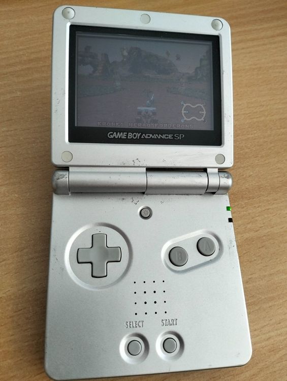 Gameboy Advance SP (ASG-001) mit Spiel | Kaufen auf Ricardo