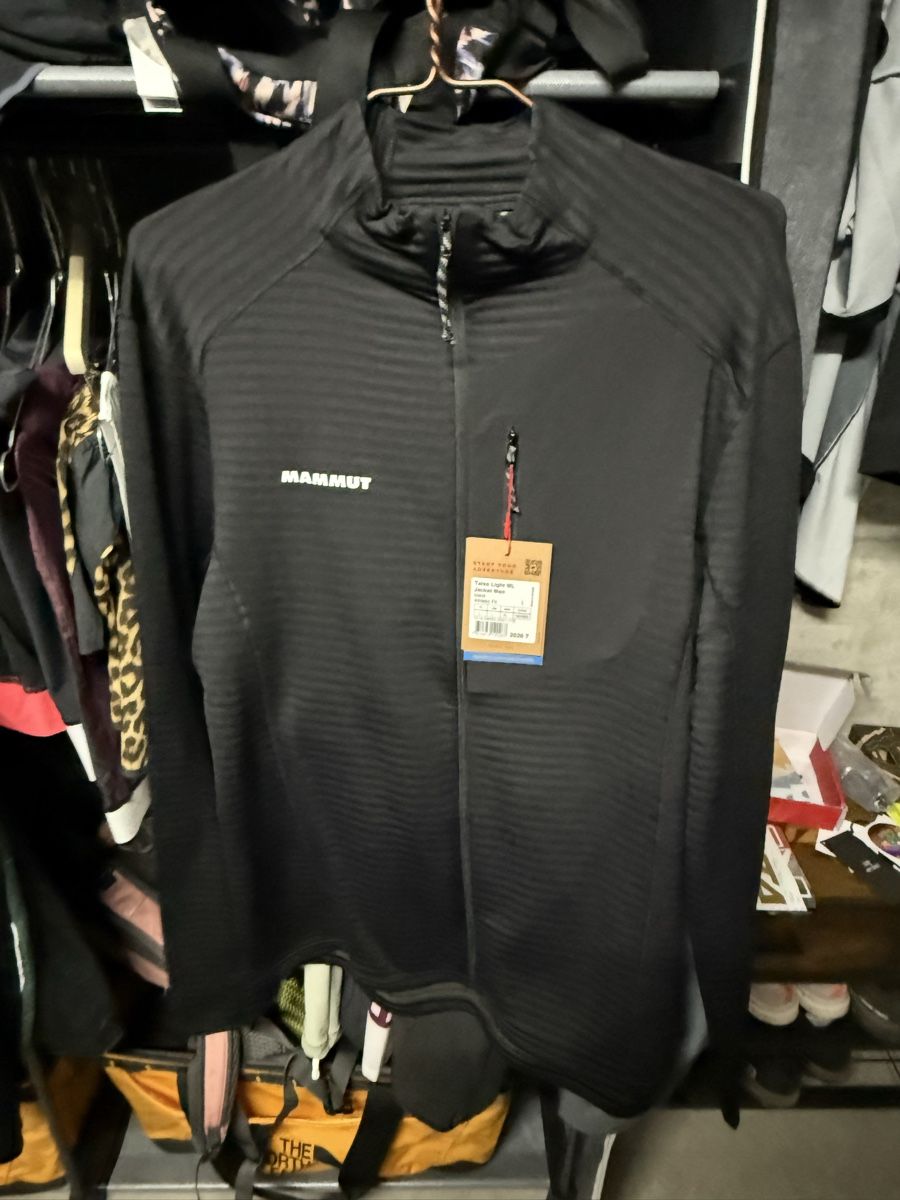 Mammut Giacche: Mammut Taiss jacket L new  – Nuovo e nell'imballaggio originale da Giubiasco venduto da Darkemperor