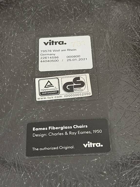 Sedie: 2x Vitra Eames Fiberglass Side Chair DSW – Usato da Frauenfeld venduto da Jessy_kardakova 4