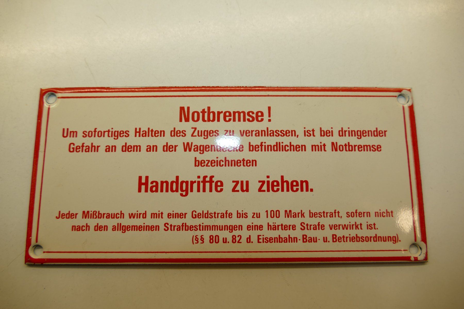 Modellini di ferrovie: Original Schild DB Notbremse – Usato da Niederhasli venduto da rail-duerst