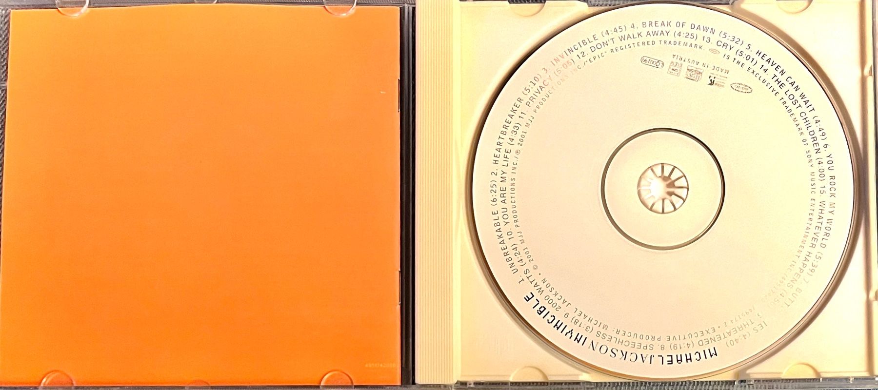 CD: CD - Michael Jackson / invincible – Usato da Renan BE venduto da johncactus 2
