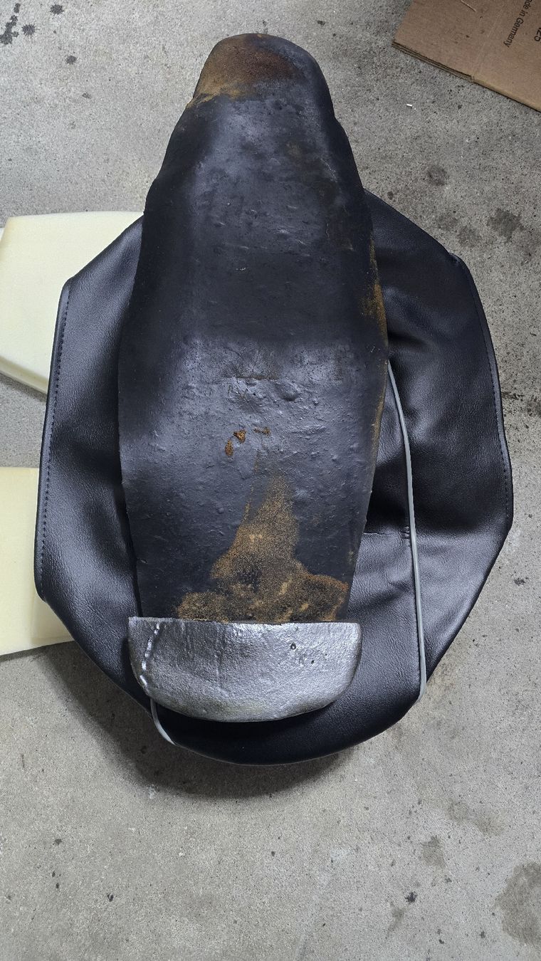 Vespa Tutti pezzi di ricambio per scooter: Vespa Primavera Sattel – Usato da Niederwangen BE venduto da Zimmo72 2