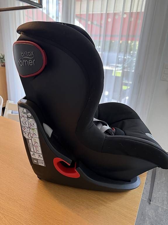 Britax Römer Seggiolini per auto: Kindersitz – Usato da Merenschwand venduto da rebirobi 1