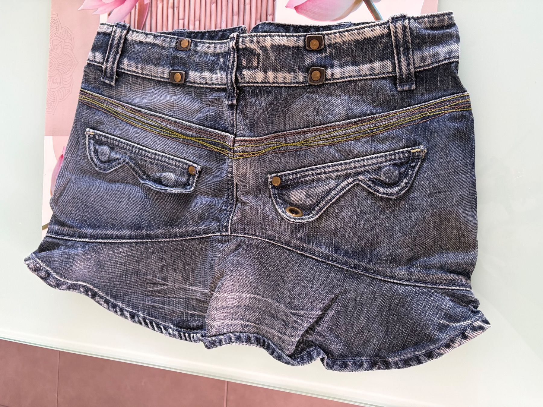Gonne: Mini jupe en jean Killah – Usato da Grône venduto da bie_9pgt 3