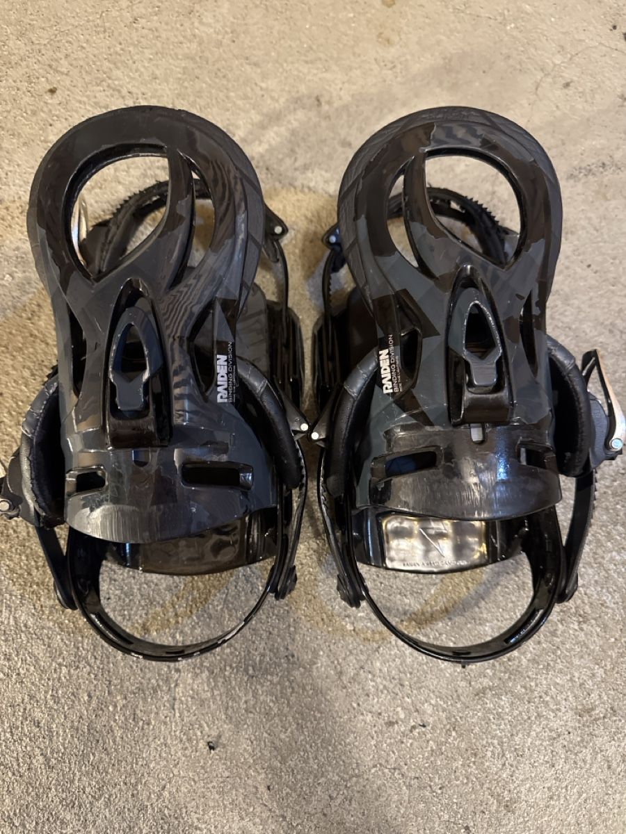 Board: Snowboard Bindungen, Bindings Gr. M – Usato da Schliern b. Köniz venduto da amo_lln9 3