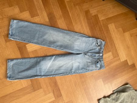 Levis Ribcage Straight Ankle