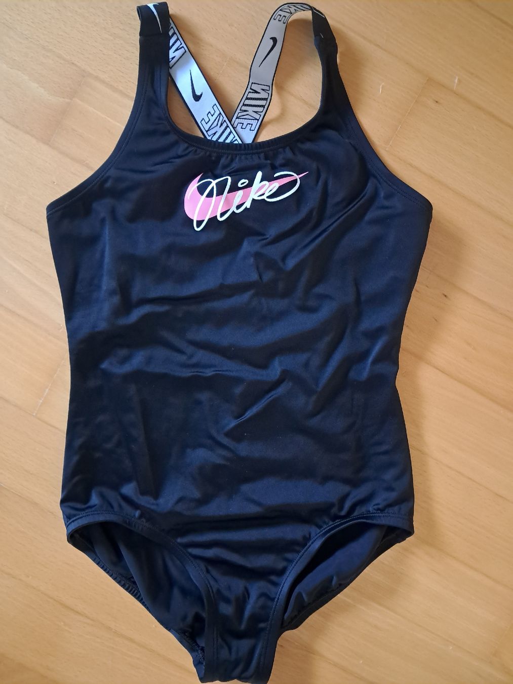 Nike Costumi da bagno & Bikini: Badeanzug Nike Gr. 137-146 – Nuovo (secondo la descrizione) da Winterthur venduto da fabelwin