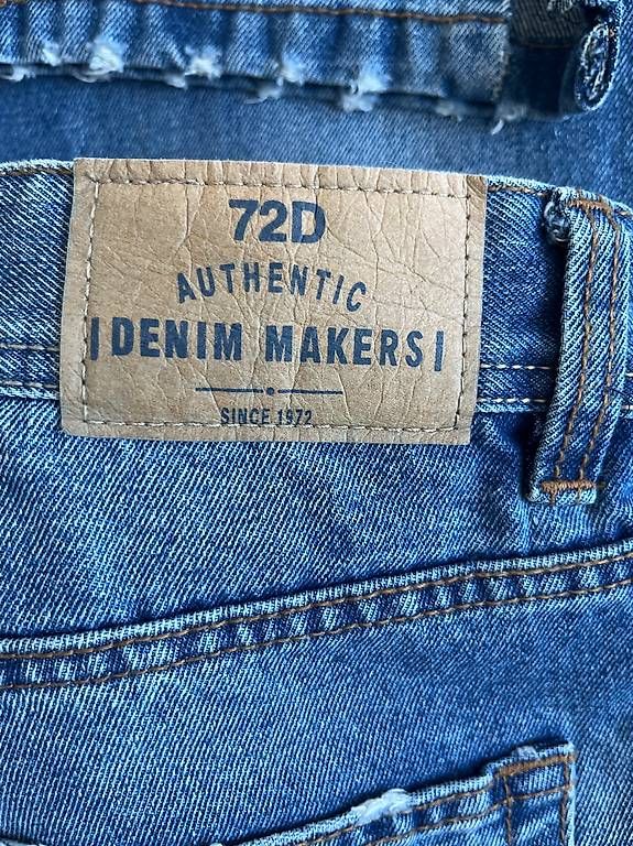Jeans: Jeans Lewis et Denim – D'occasion à Genève par alv_gj95 1