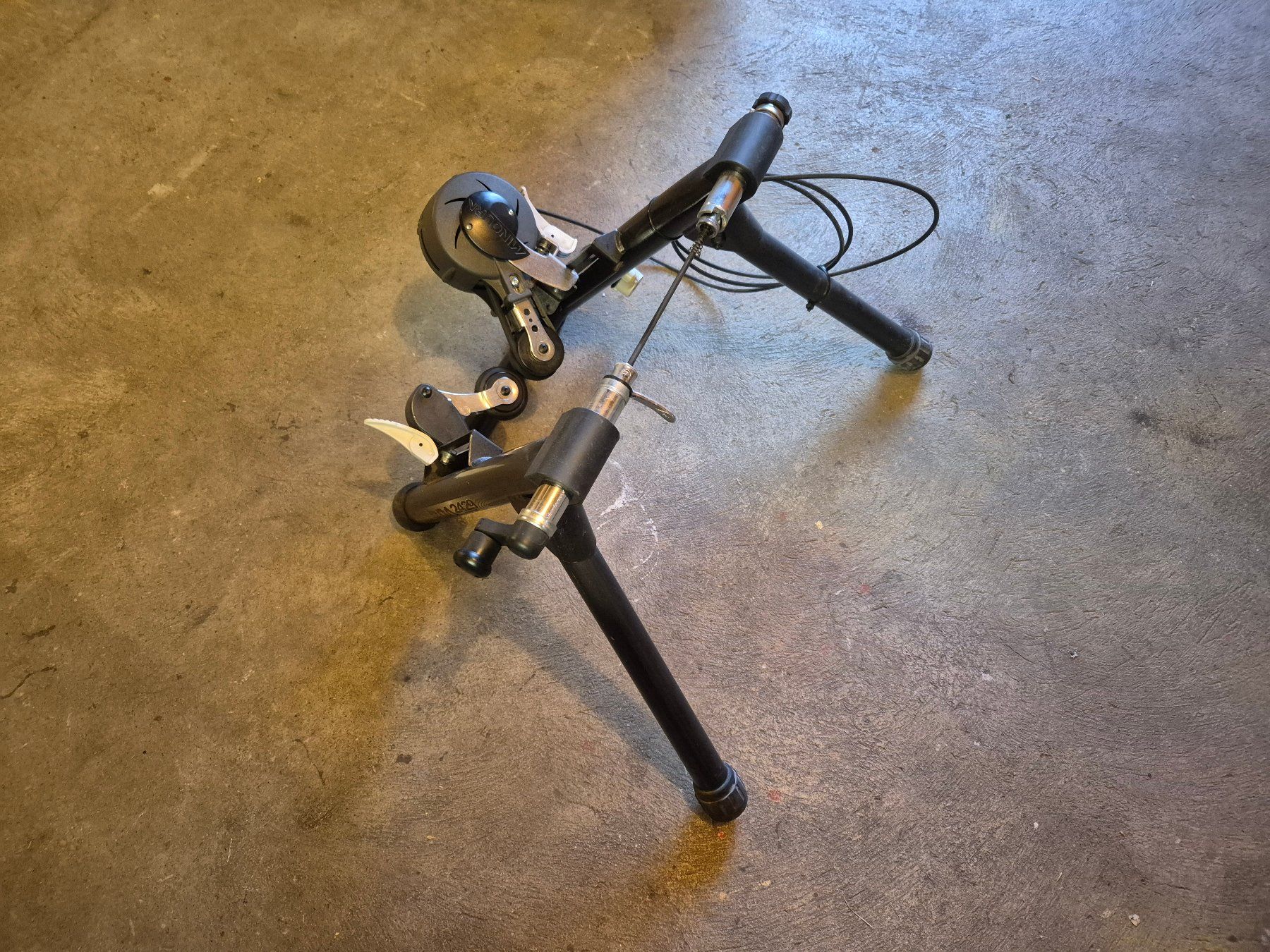 Hometrainer: Velo - Rollentrainer – Usato da Zell LU venduto da Energist 2