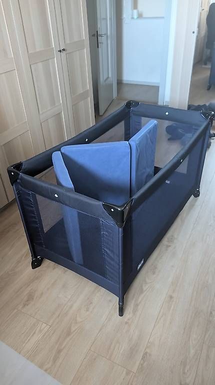 Betten: Lit parapluie/ lit de voyage avec matelas  – Gebraucht aus Vuarrens von bos_789g 1