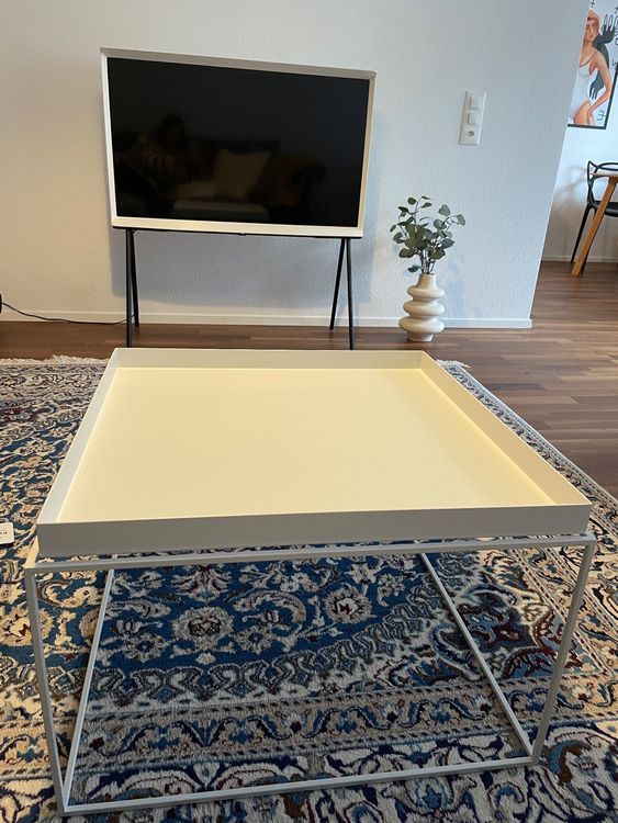 Hay Tray Table 60x60 Weiss
