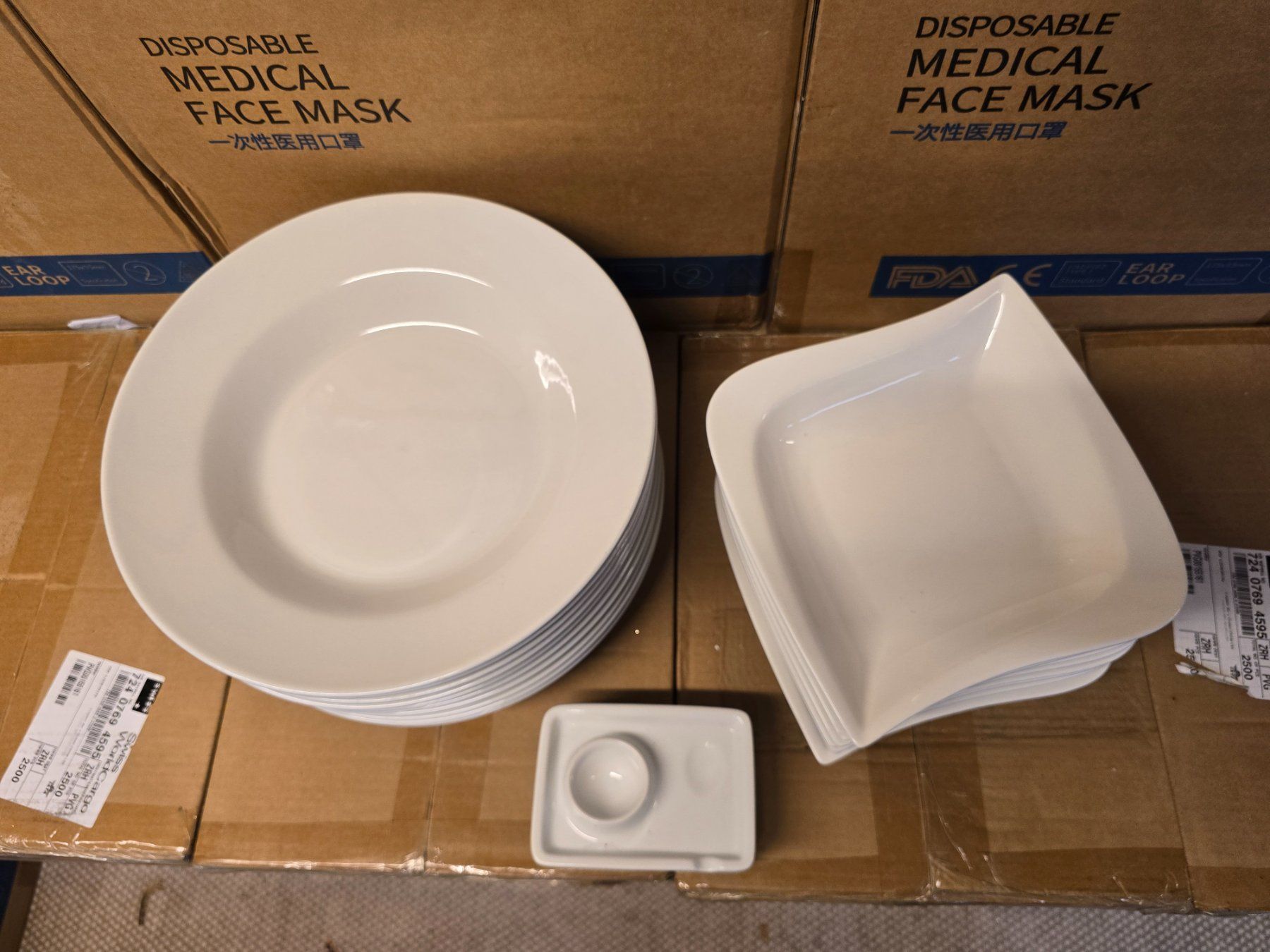 Assiettes: Posten gebrauchter weiser Teller bzw. Geschirr ab 1.- – D'occasion à KRINAU par Mio_Liqstyle 2