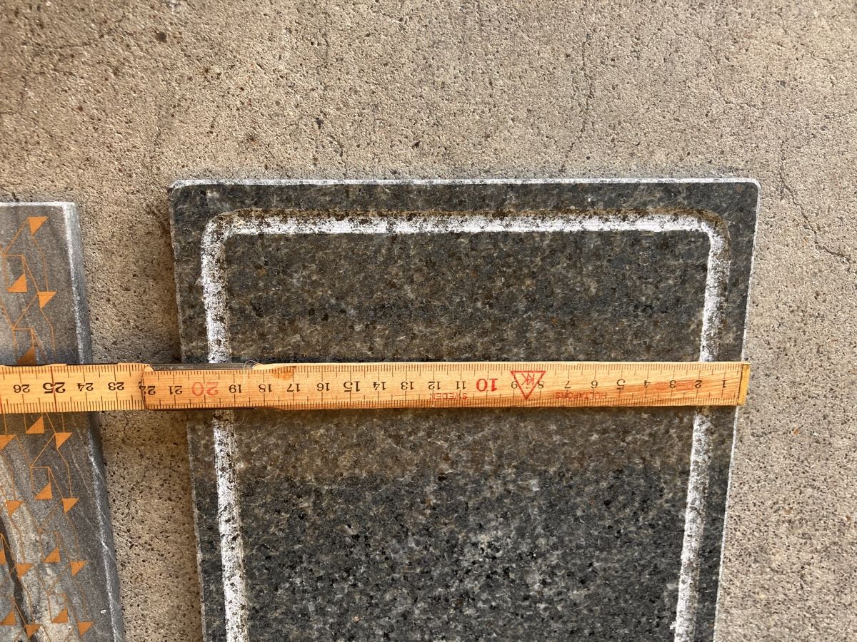 Servierplatten: Granitplatte mit Muster L. 31.5 cm B. 21 cm – Gebraucht aus Benglen von Oommaahhaa 6
