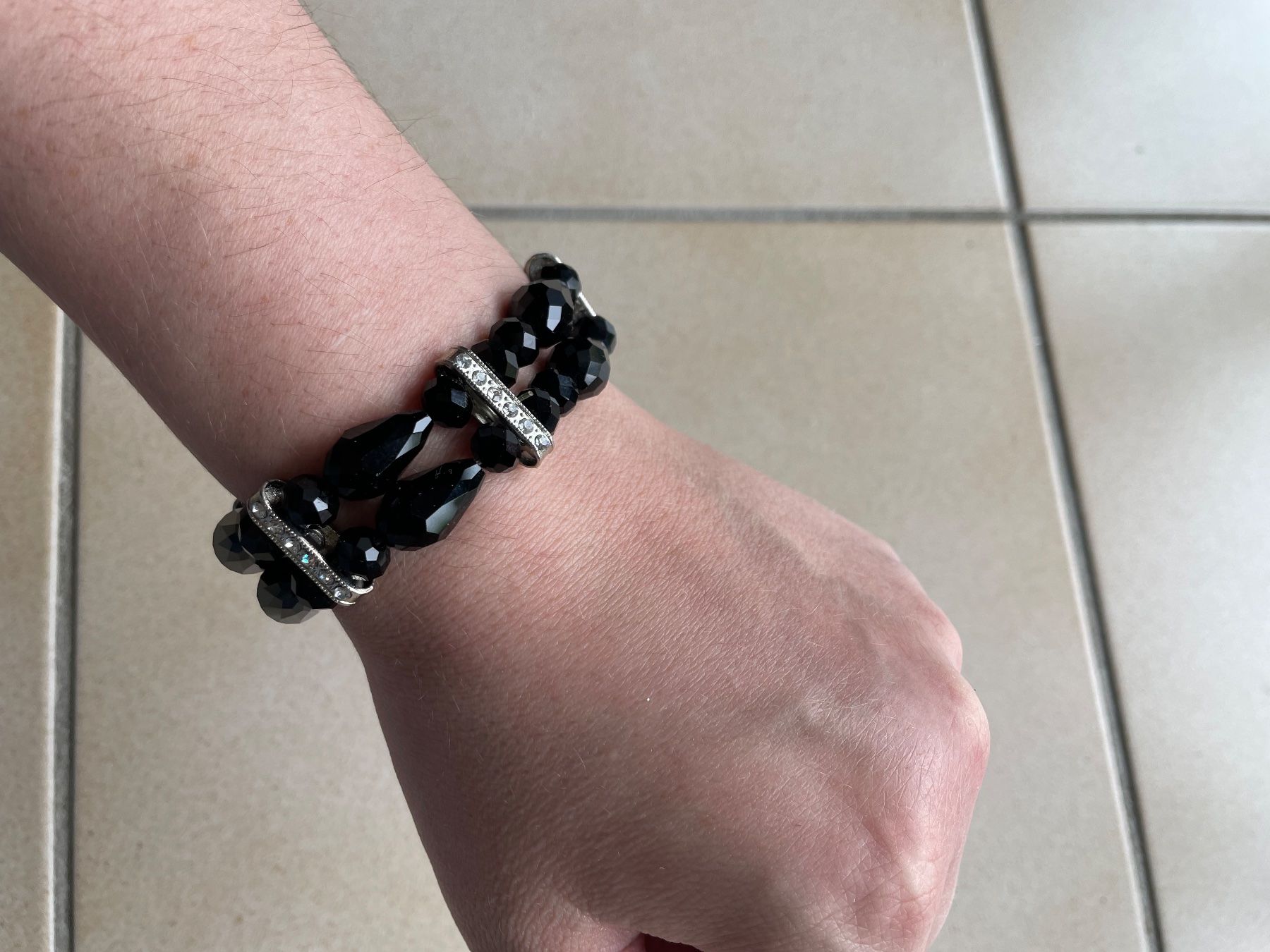 Bracciali & Braccialetti: Bracelet fantaisie noir – Usato da Nyon venduto da Alex017 1