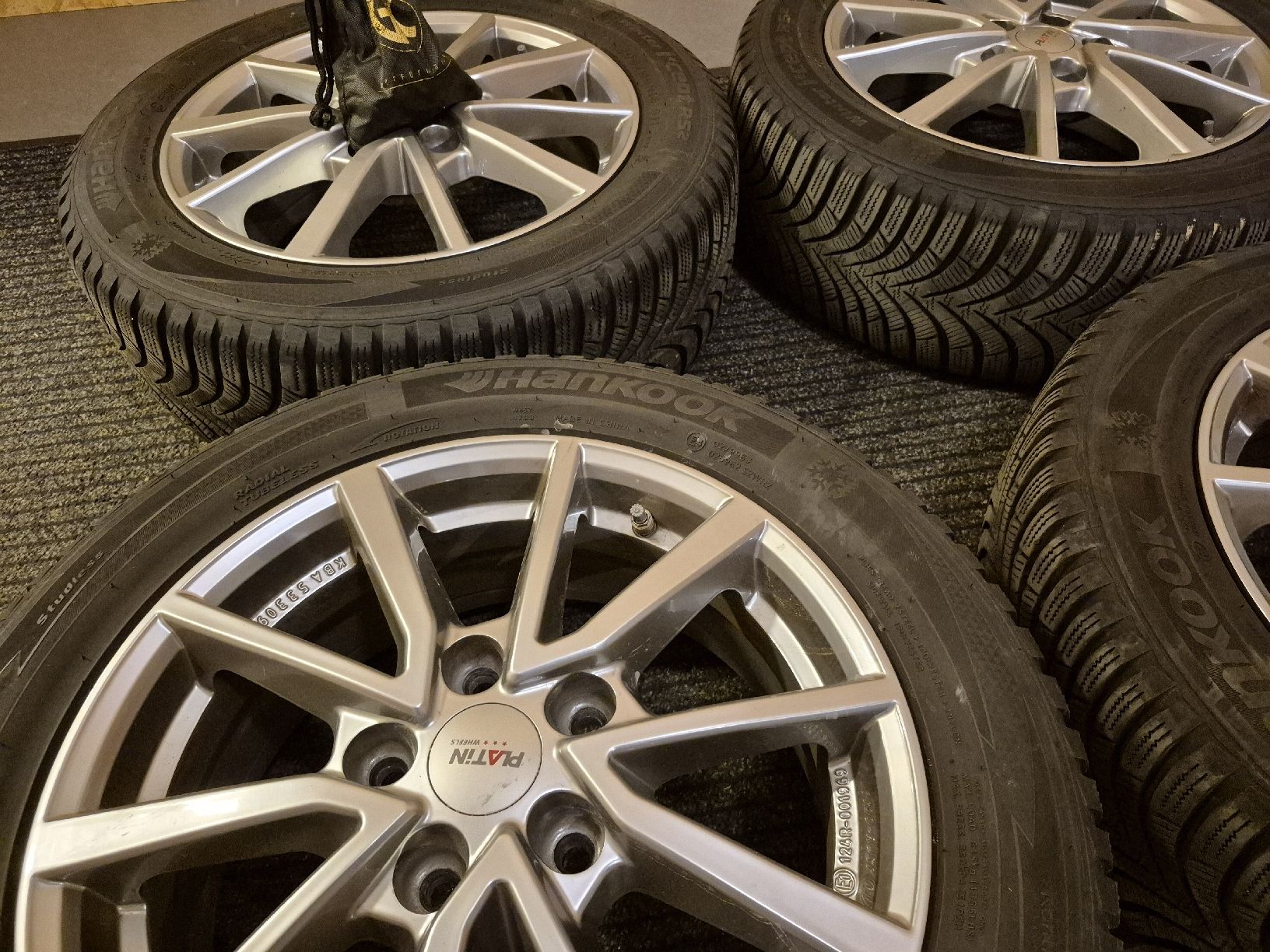 Pneumatici & Ruote complete: Winterräder Kia Ceed – Usato da Oberuzwil venduto da Auto-Hilber 2