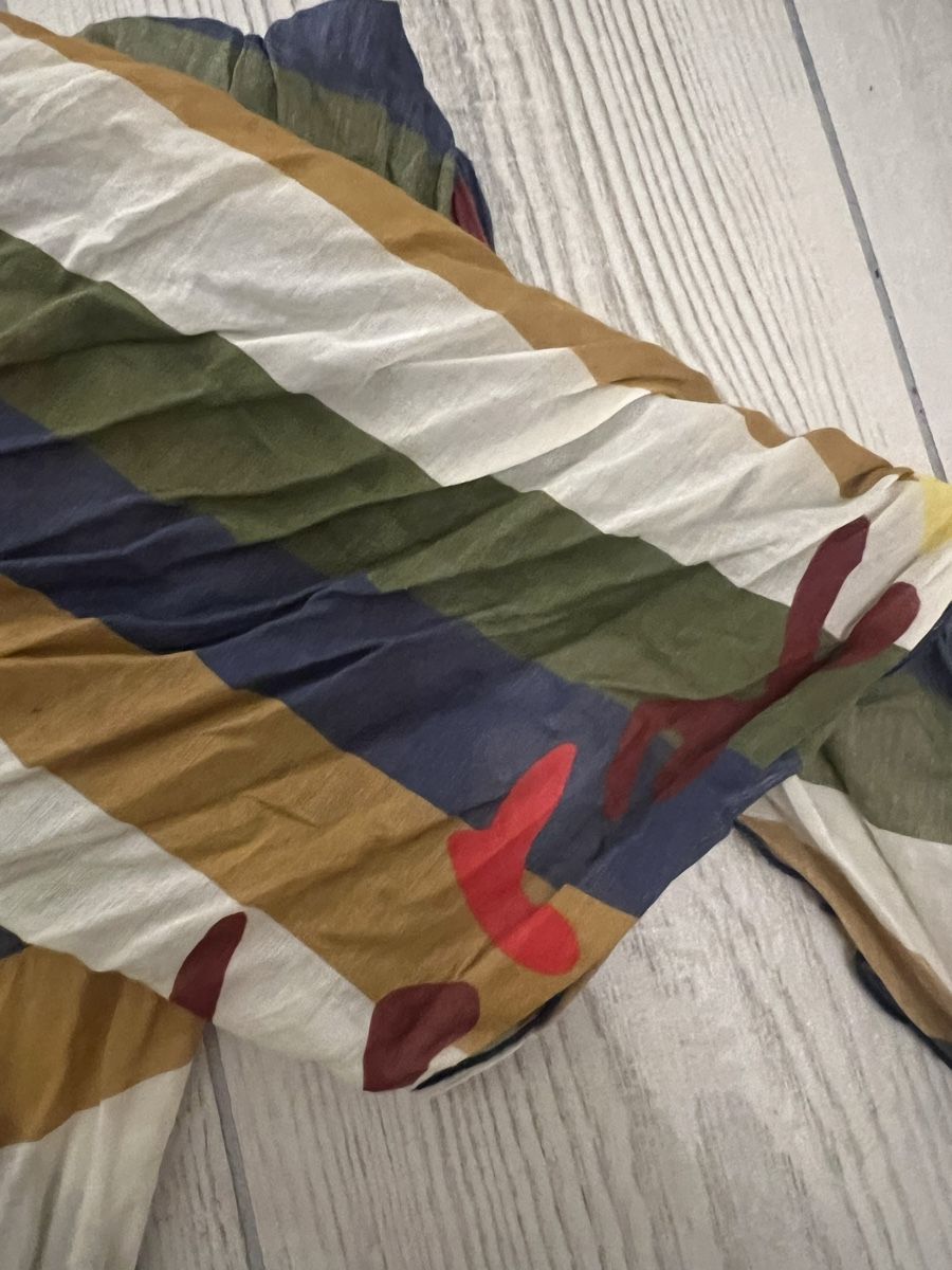 Manila Grace Foulard & Sciarpe: Foulard Manila Grace – Usato da Ascona venduto da babsylove 2