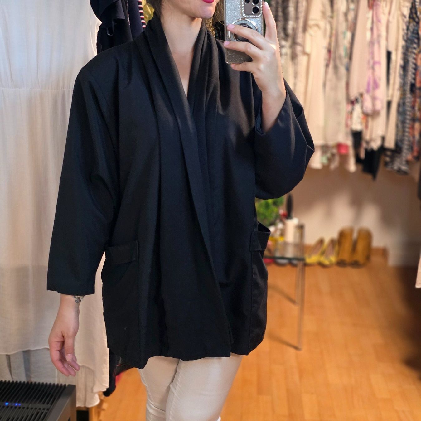 Giacche: Schwarze   Jacke mit Schulterpolstern 2XL – Usato da Wald ZH venduto da CapLux 2