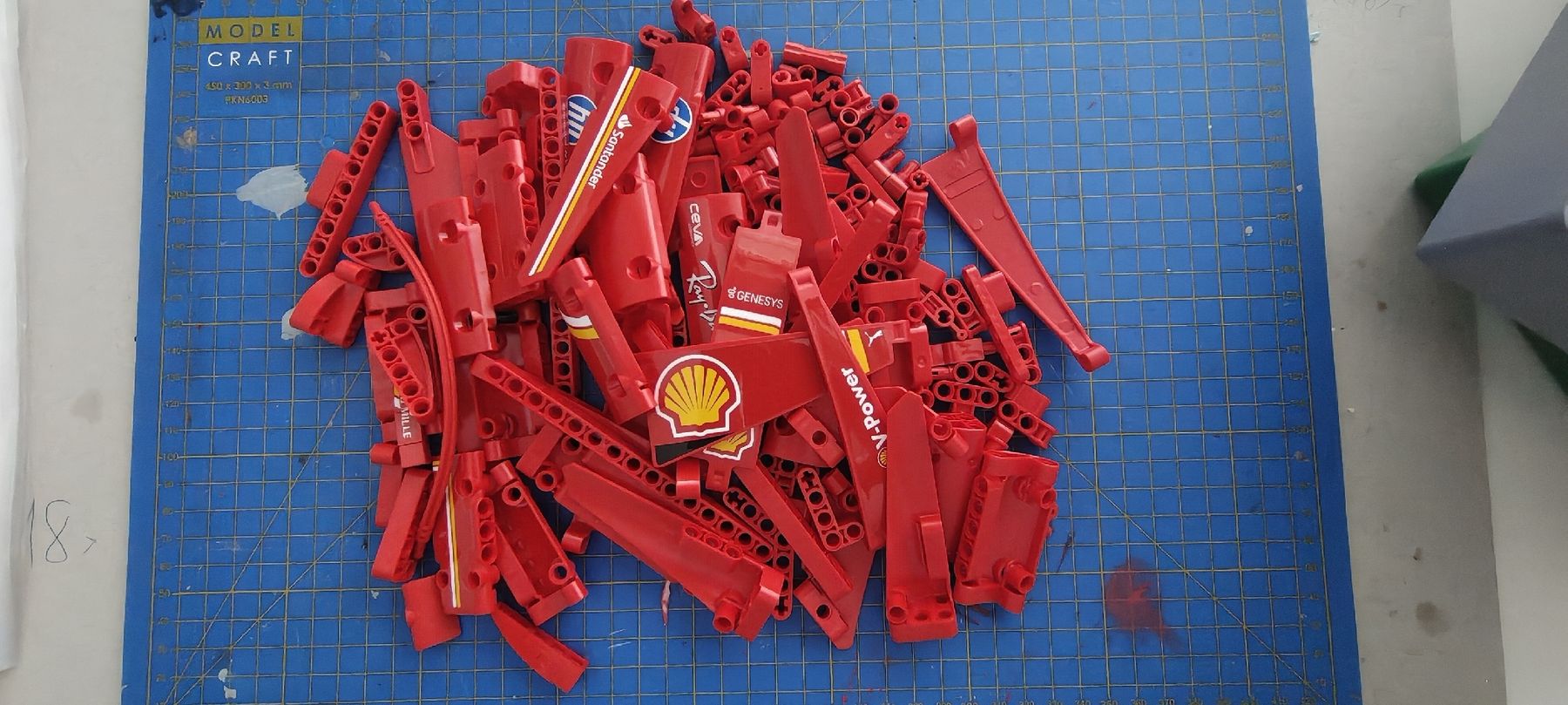 Lego Baukästen: Lego Technik Ferrari 42207 – Neu (gemäss Beschreibung) aus Langnau i. E. von m.du 5