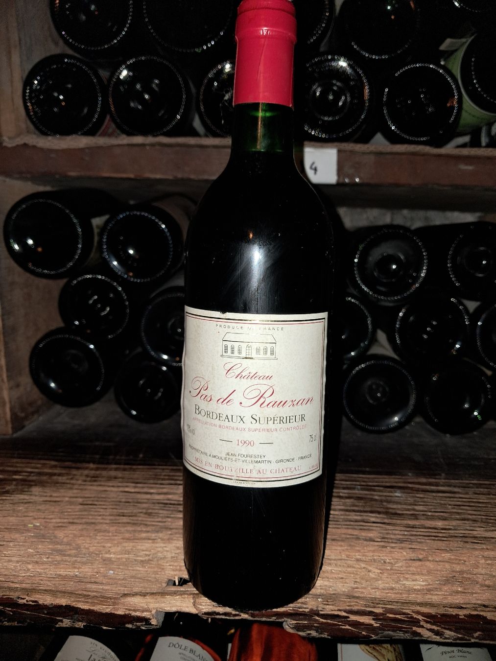 Vino: Château Pas de Rauzan Bordeaux 1990  – Nuovo e nell'imballaggio originale da Le locle venduto da juliensaran
