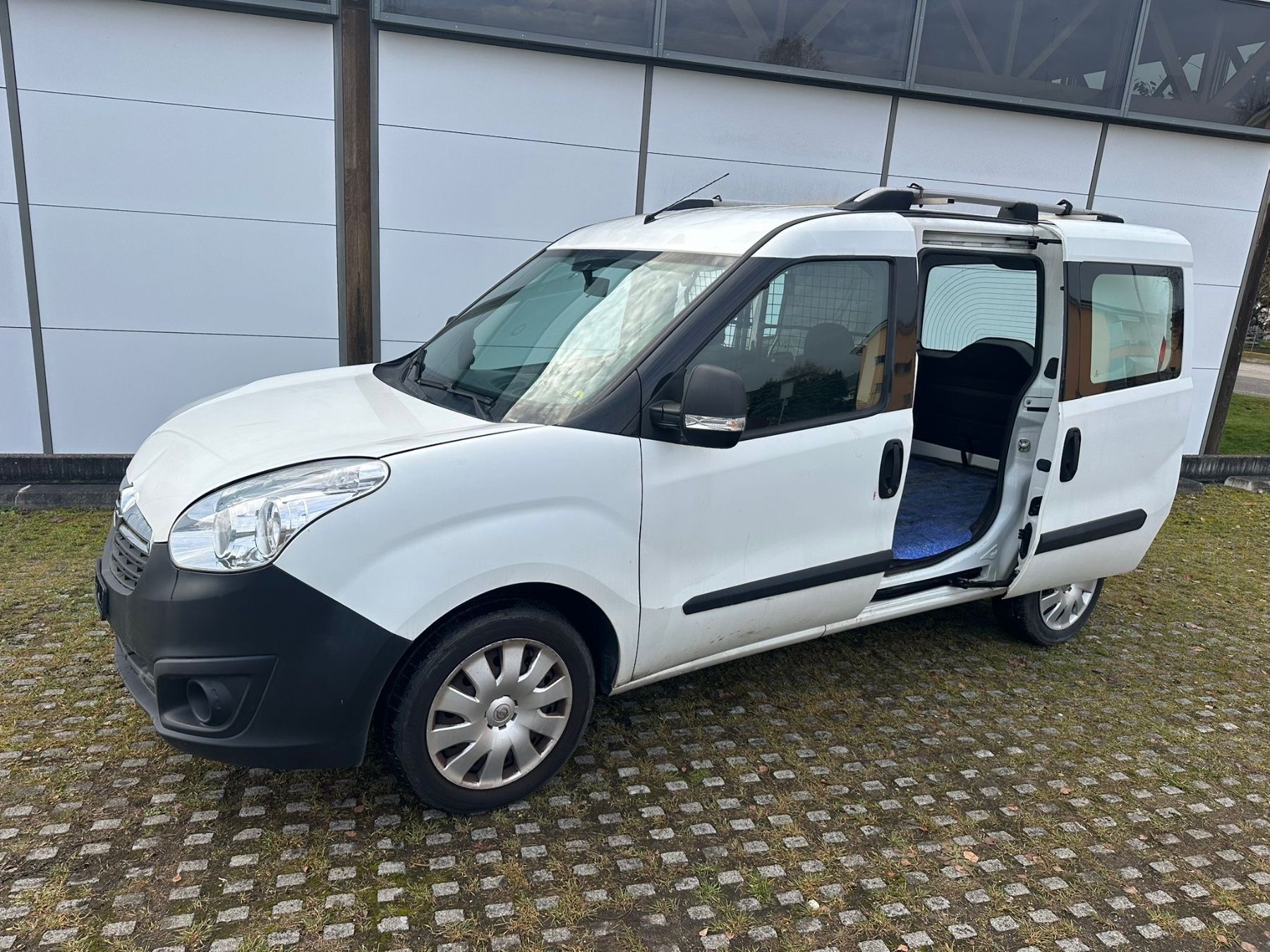 Opel Veicoli commerciali: Opel Combo 2.0 CDTI 39'150km ! – Usato da Gals venduto da aya_p7pd 6