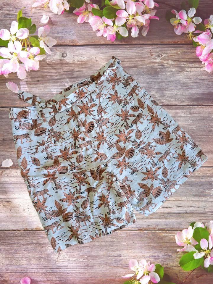 C&A Pantaloni: NEU Leinen Sommer Shorts Gr. 36 – Nuovo e nell'imballaggio originale da Aarburg venduto da Hystoria 1