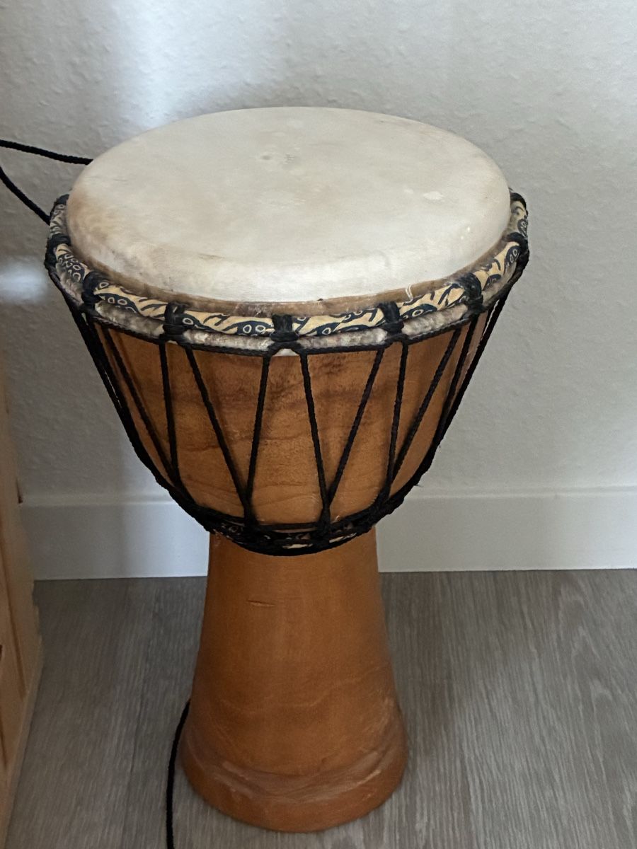 Strumenti musicali: Reisedjembe – Usato da Steffisburg venduto da bri_5jd9