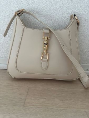 🤍 Cremefarbene Schultertasche / Crossbody Bag