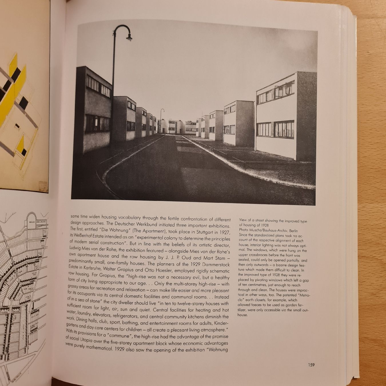 Bücher: Architekturführer 20. Jahrhundert  – Gebraucht aus Basel von Piscosour01 8