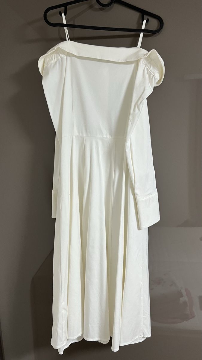 Vestiti: Weisses Kleid, Grösse 36, neuwertig – Usato da Bretzwil venduto da .Schoggi. 2