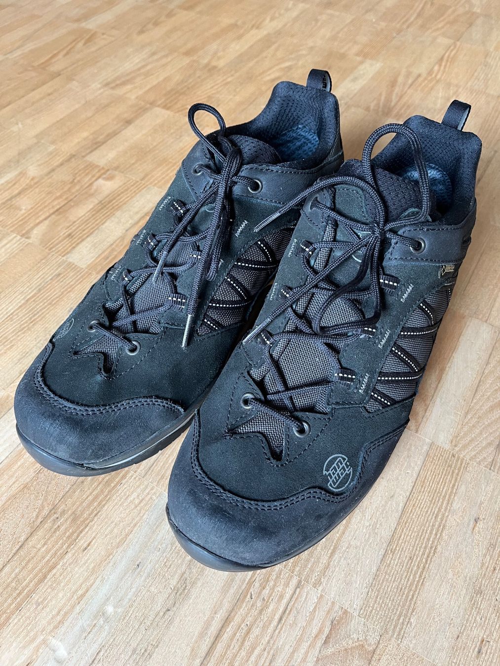 Hanwag Scarpe da uomo: Hanwag Wanderschuhe Gore-Tex Grösse 46 – Usato da Zürich venduto da Matzway