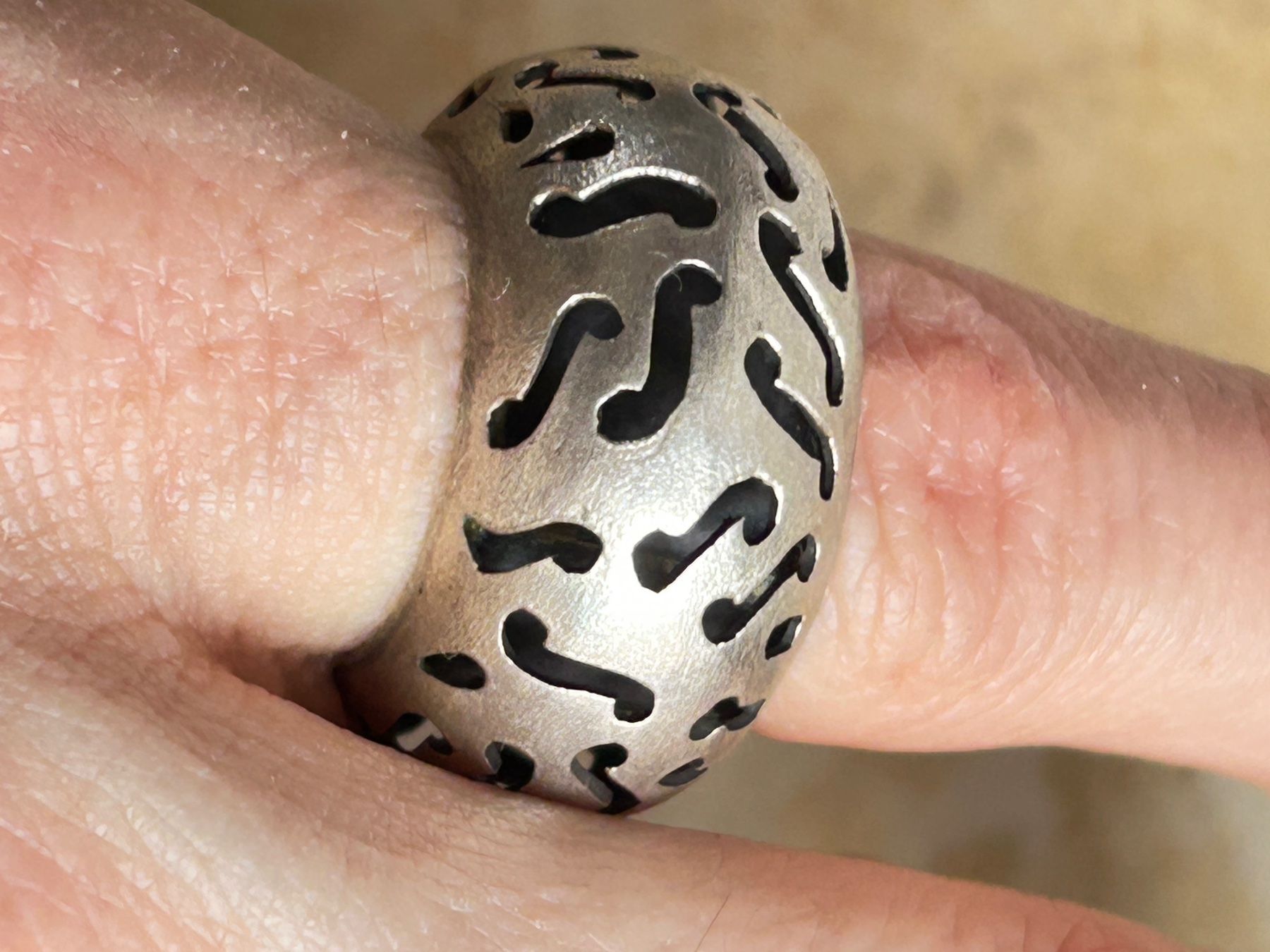 Ringe: Einzigartiger Devine Ring aus Zürich, Grösse 52 Silber – Gebraucht aus Laufen von belleskulptur 3